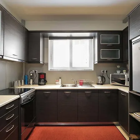 Absolute Apartment *
