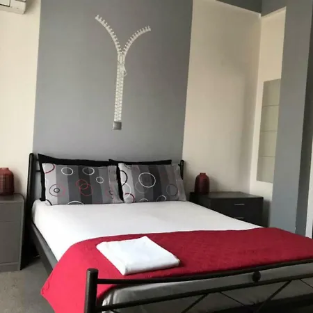 Absolute Apartment *